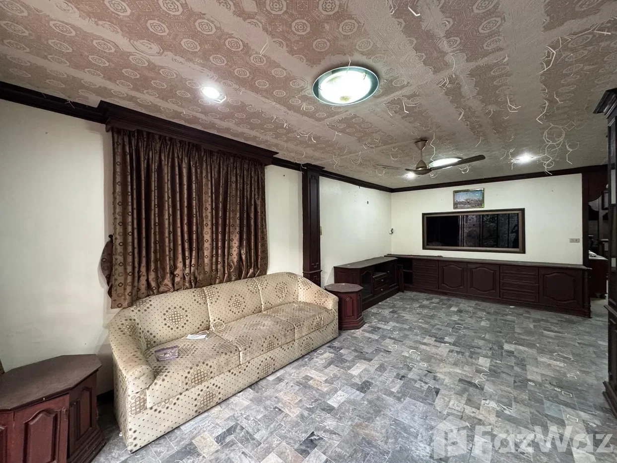 picture 4 Bedroom Townhouse for sale in Wat Tha Phra, Bangkok 6865644 - 4/30