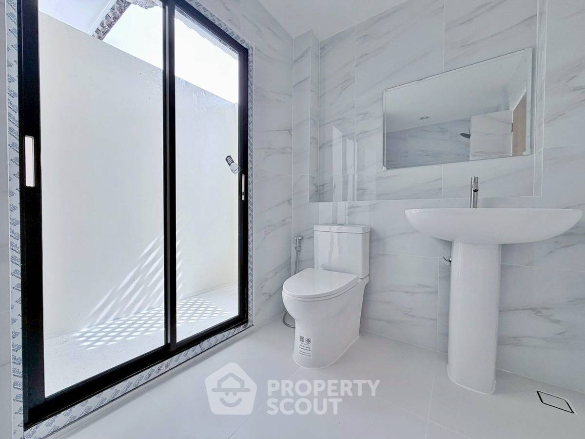 picture 3-BR House at Perfect Place Rattanathibet near MRT Sai Ma (ID 3413176) - 17/24