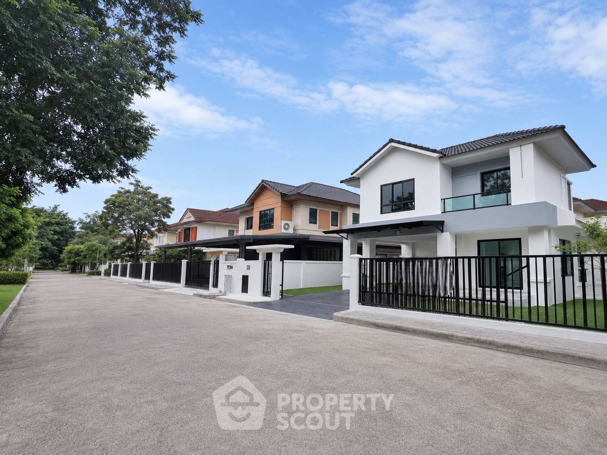 picture 3-BR House at Perfect Place Rattanathibet near MRT Sai Ma (ID 3413176) - 24/24