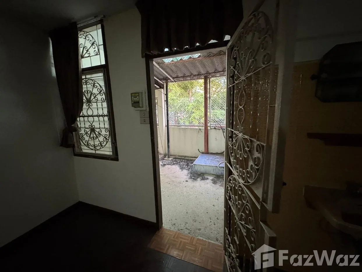 picture 4 Bedroom Townhouse for sale in Wat Tha Phra, Bangkok 6865644 - 21/30