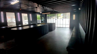 Retail spaces for rent Watthana : Space/Shop for Rent Sukhumvit 49🔰Near BTS Thonglor-Phromphong🔰Owner can demolish/ Decorate by Renter🔰Contract start 1 year only🔰WA+66 915519596