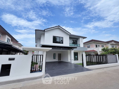 3-BR House at Perfect Place Rattanathibet near MRT Sai Ma (ID 3413176)