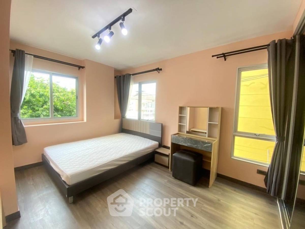 picture 200m To BTS On Nut | 2-BR My Condo Sukhumvit 81 (ID 3413093) - 4/9
