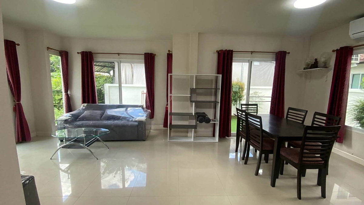 รูป 🏡 ให้เช่าบ้านเดี่ยว มีพื้นที่สนามหญ้า ในโครงการคุณภาพ ความปลอดภัยสูง พร้อมเฟอร์ ทำเลดีมาก เดินทางสะดวก ใกล้รวมโชค มีโชคพลาซ่า โลตัส และอื่นๆอีกมากมาย - รูปที่ 11/19