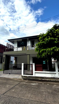 บ้านเดี่ยว เทศบาลตำบลสันกำแพง : บ้านเดี่ยว 2 ชั้น โครงการ D Habitat 4 ห้องนอน 3 ห้องน้ำ 1 ห้องครัว 