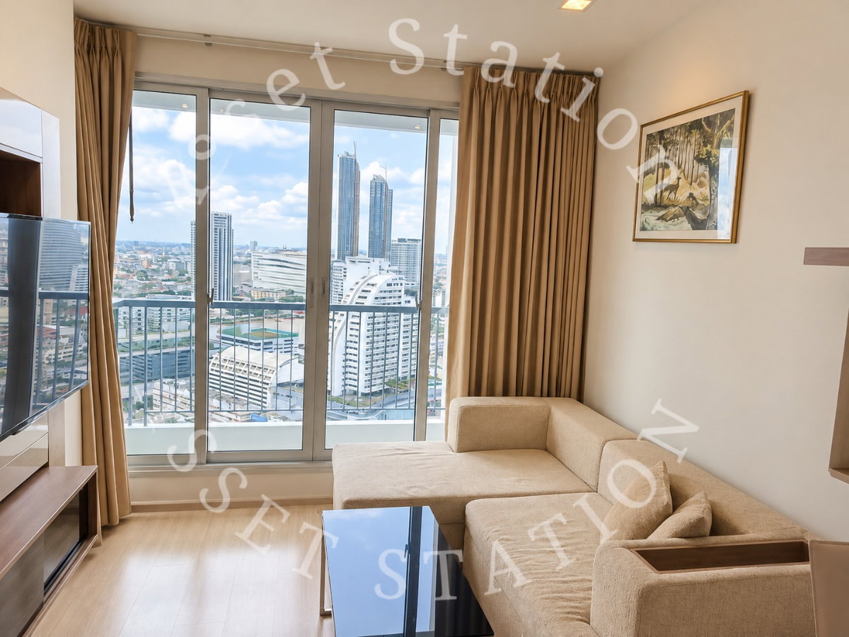 picture RHYTHM Sathorn |🚅 Near BTS Saphan Taksin Station and Robinson Bang Rak - 5/10
