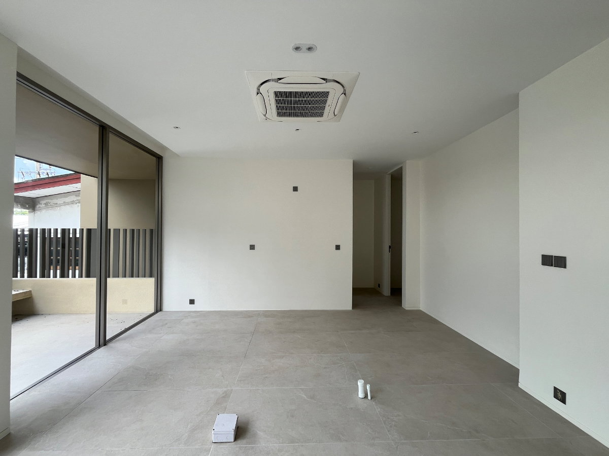 รูป ขาย Residential Home Office รัชดา 32 (RCD32) บ้านเลขที่ 32/154 | โฮมออฟฟิศหรู 4 ชั้น พร้อมลิฟต์และที่จอดรถ 8 คัน - รูปที่ 25/28