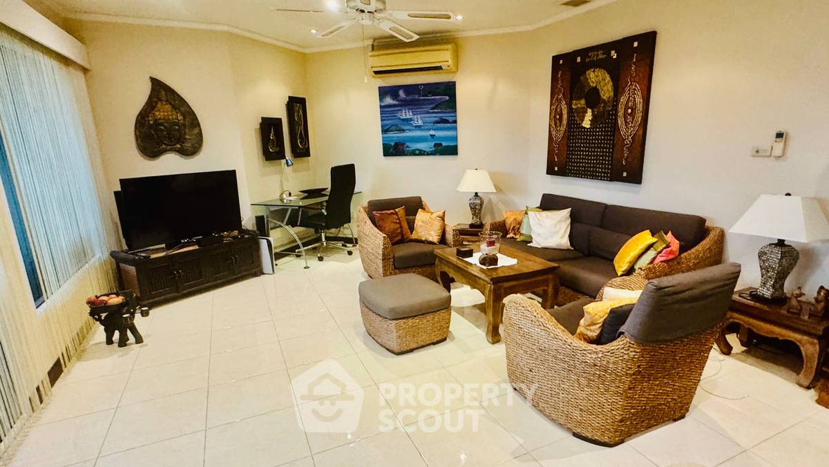 picture 147 Sqm 3-BR Condo For Sale At Nordic Park Hill, Phratamnak (ID 3411357) - 6/15