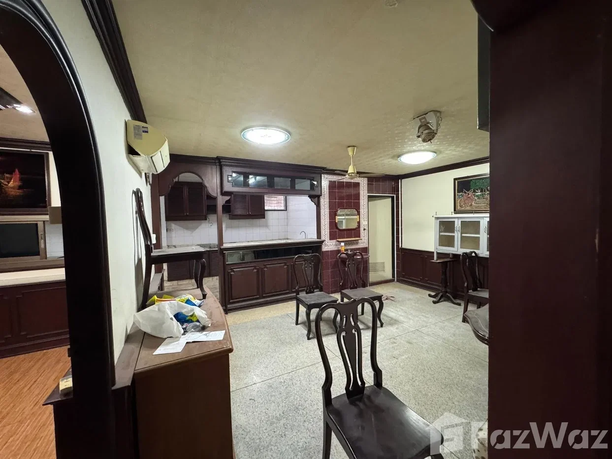 picture 4 Bedroom Townhouse for sale in Wat Tha Phra, Bangkok 6865644 - 7/30