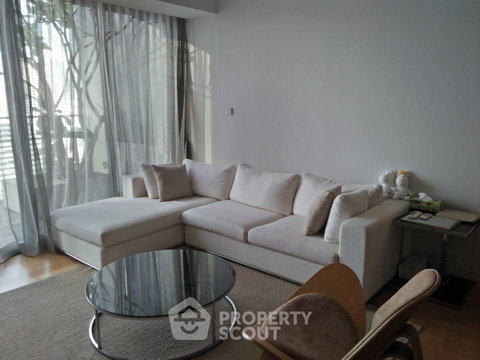 High-Floor 2-BR At The Met Sathorn Near BTS Chong Nonsi (ID 3411030)