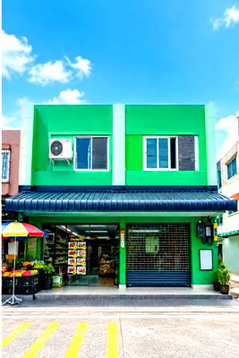 Shophouses for rent Bangkok : 			SutthisanWinitchai LatPhrao Two-unit two-story commercial building for rent in the LatPhrao46–52 Loc          