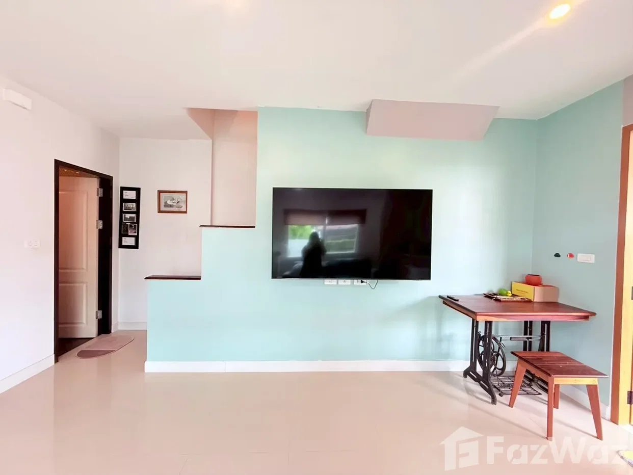 picture 2 Bedroom Pet-Friendly Townhouse with Premium Western Kitche 6870604 - 3/13