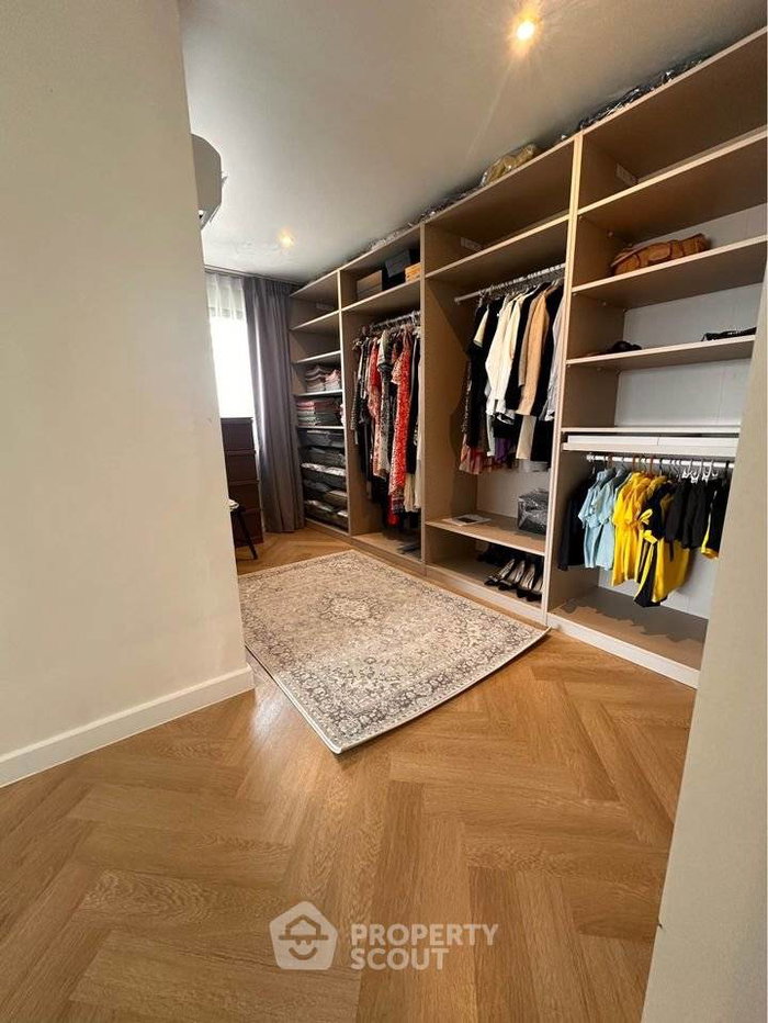 picture Pet-Friendly 3-BR 220 Sqm At Mano Tower Near MRT Phetchaburi (ID 3414948) - 18/19