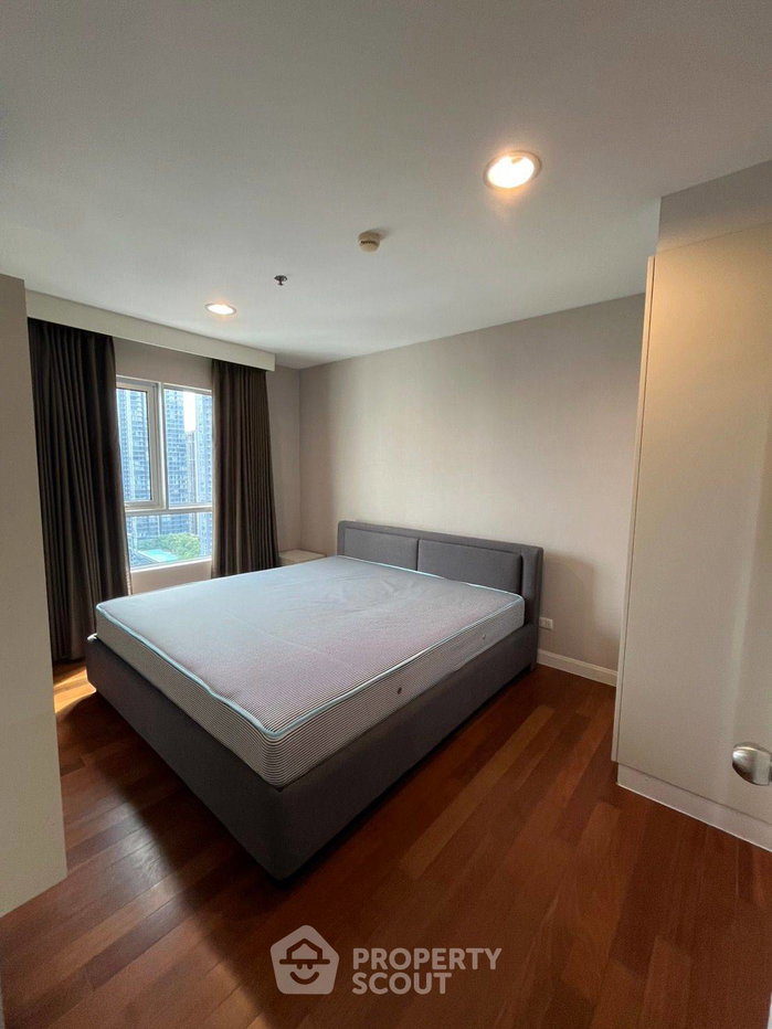 picture 25th-Floor 2-BR Condo At Belle Grand Rama 9 Near MRT Phra Ram 9 (ID 2430021) - 5/10