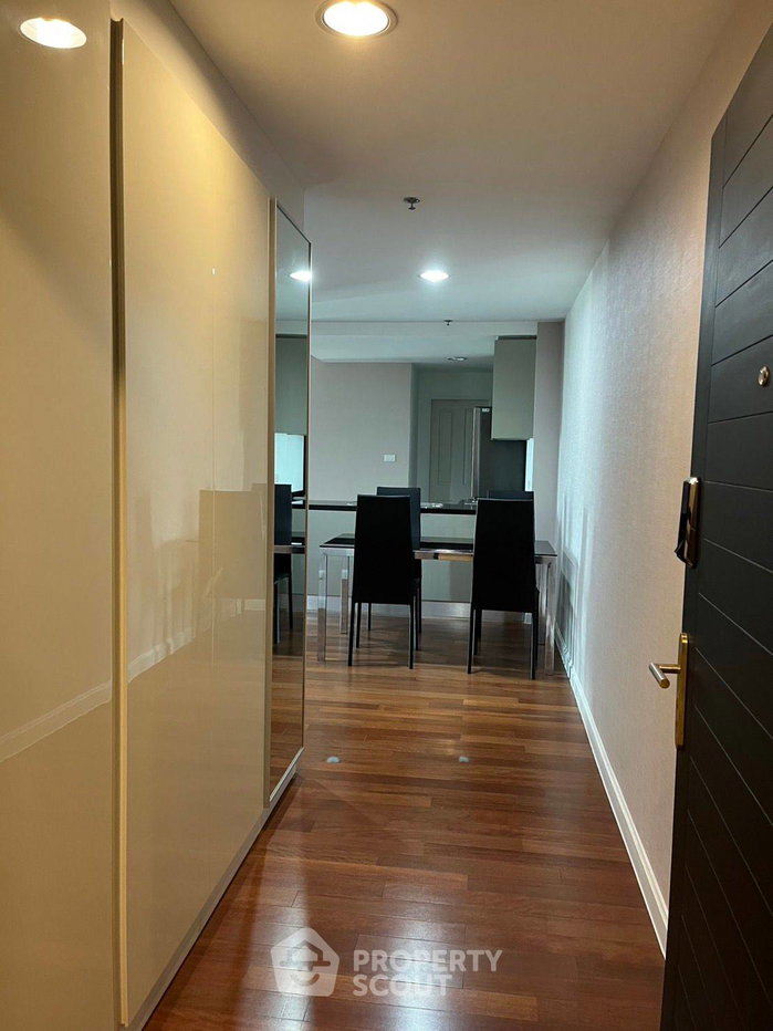 picture 25th-Floor 2-BR Condo At Belle Grand Rama 9 Near MRT Phra Ram 9 (ID 2430021) - 3/10