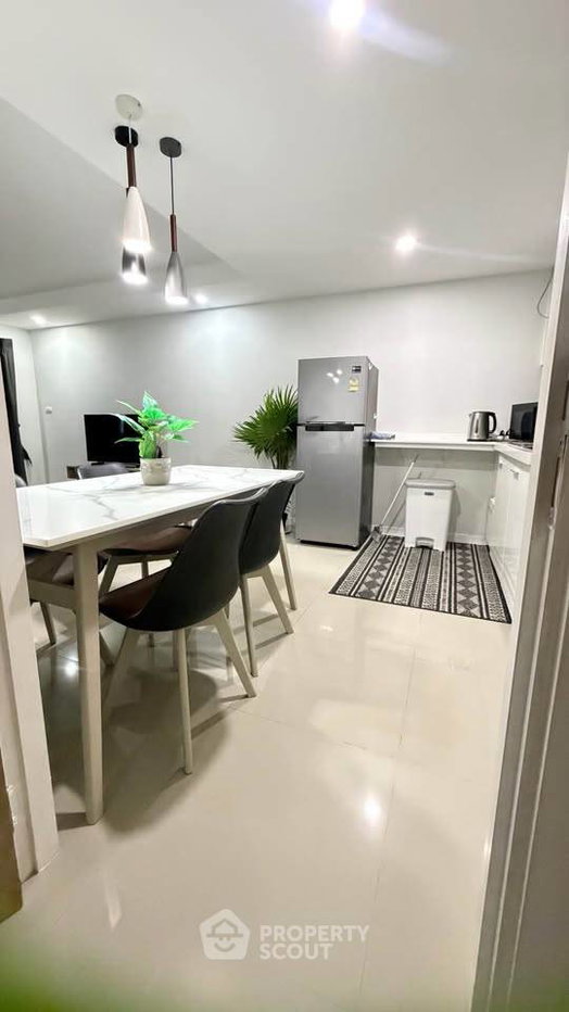 รูป ขายคอนโด 1 ห้องนอน Sea Saran Condominium บางเสร่ (ID 3417929) - รูปที่ 2/10