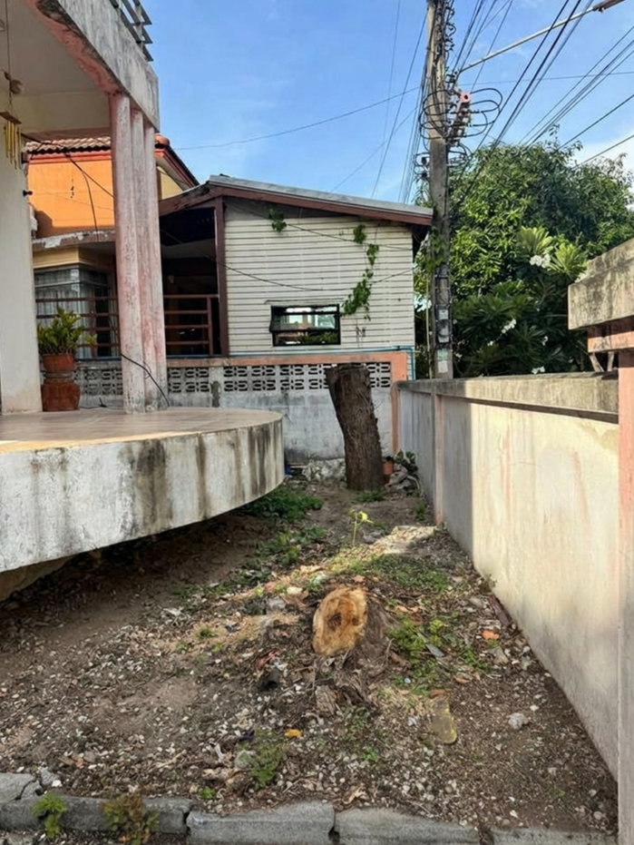 รูป ขายบ้านเดี่ยว 2 ชั้น หมู่บ้านครีเอทีฟ ลิฟวิ่ง คลองสาม 💰  ราคาต่ำกว่าตลาด พื้นที่กว้าง - รูปที่ 11/35