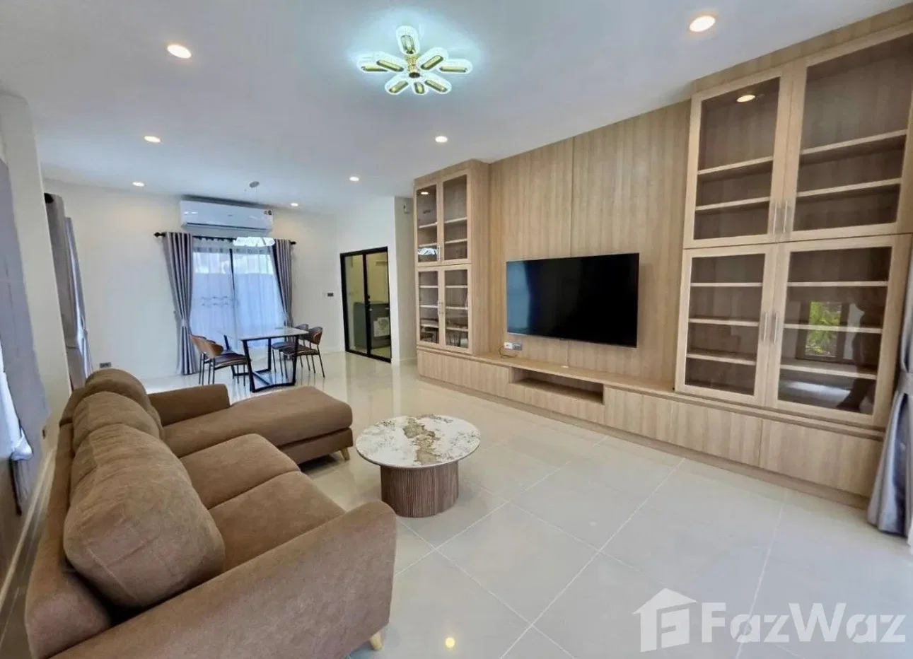 picture H Living Life Pattaya 6870161 - 3/19