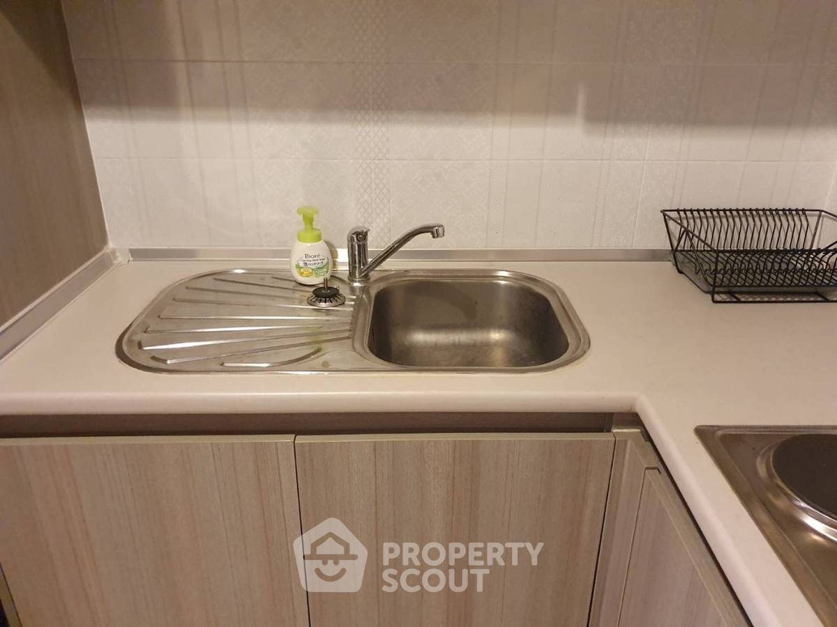 picture 2-BR Condo at Belle Grand Rama 9 near MRT Phra Ram 9 (ID 549731) - 9/14