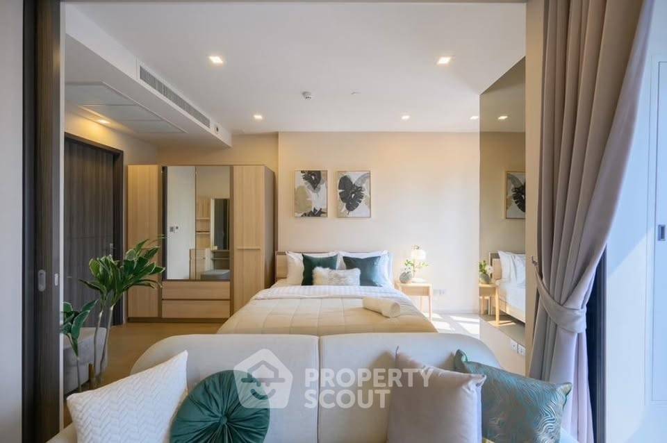 picture 70m To MRT Sukhumvit: 19th-Floor 1-BR At Ashton Asoke (ID 3417854) - 3/6