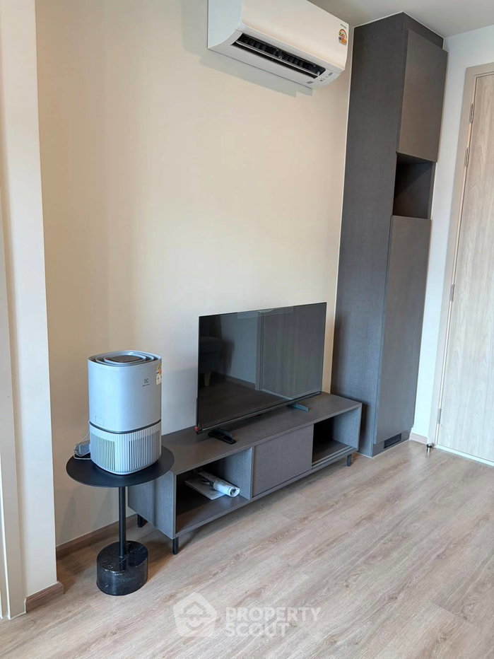 picture 1-BR Condo at Nue District R9 near MRT Phra Ram 9 (ID 3408205) - 1/4