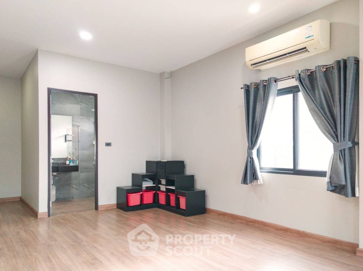 รูป บ้าน 3 ห้องนอน ขนาด 480 ตารางเมตร ในสุเทพ เชียงใหม่ (ID 3417796) - รูปที่ 15/16