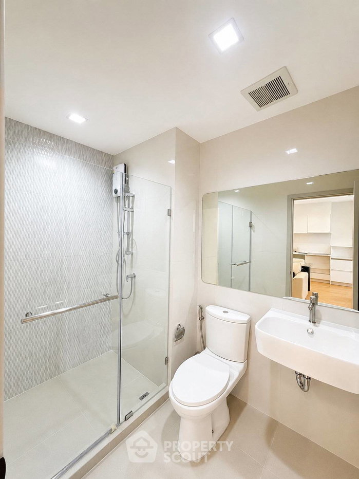 picture 2-BR Condo at Life Sukhumvit 48 near BTS Phra Khanong (ID 3419143) - 14/15