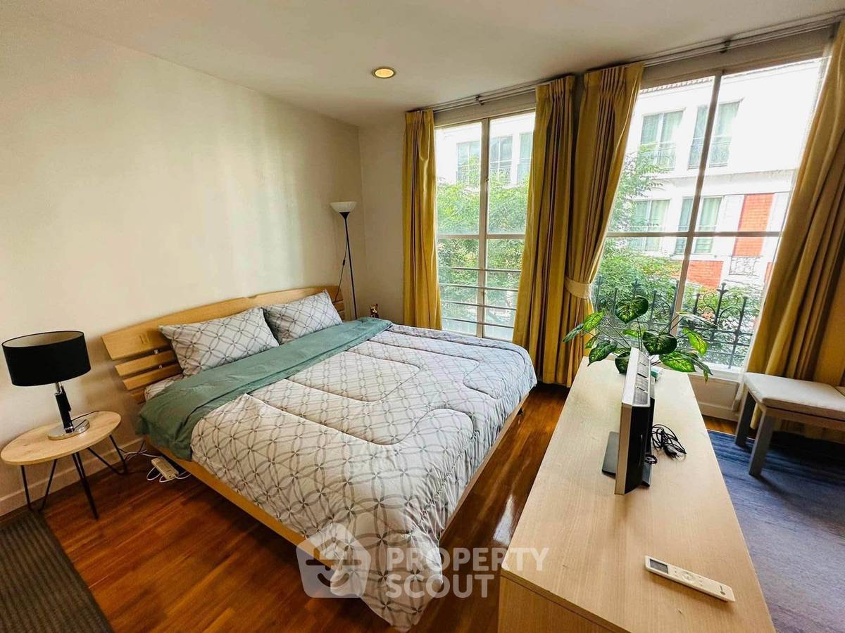 picture 4-BR 300 Sqm Townhouse, Baan Klang Krung Thonglor, BTS Thong Lor (ID 3419027) - 7/13