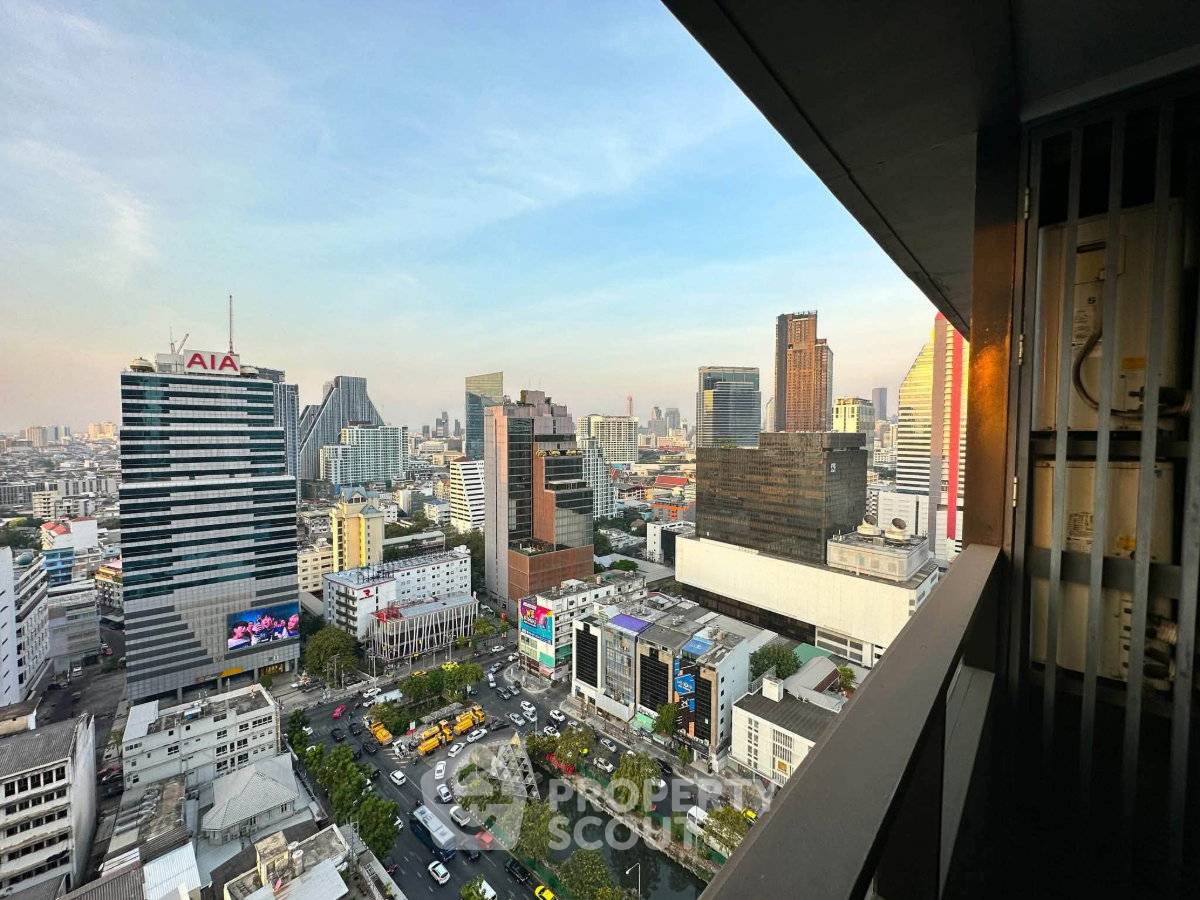 รูป คอนโด 2 ห้องนอน ชั้น 22 ที่ M Silom ห่าง BTS ช่องนนทรี 400 เมตร (ID 3419917) - รูปที่ 8/12