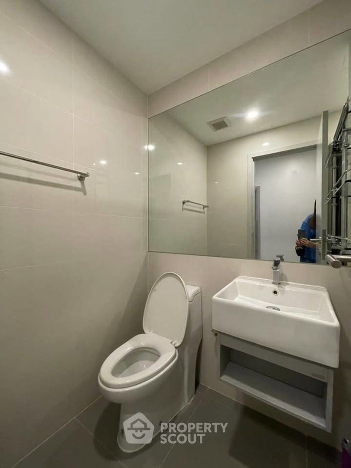 picture 23rd-Floor 1-BR Sathorn Bridge Tower Near BTS Krung Thon Buri (ID 3415015) - 8/16