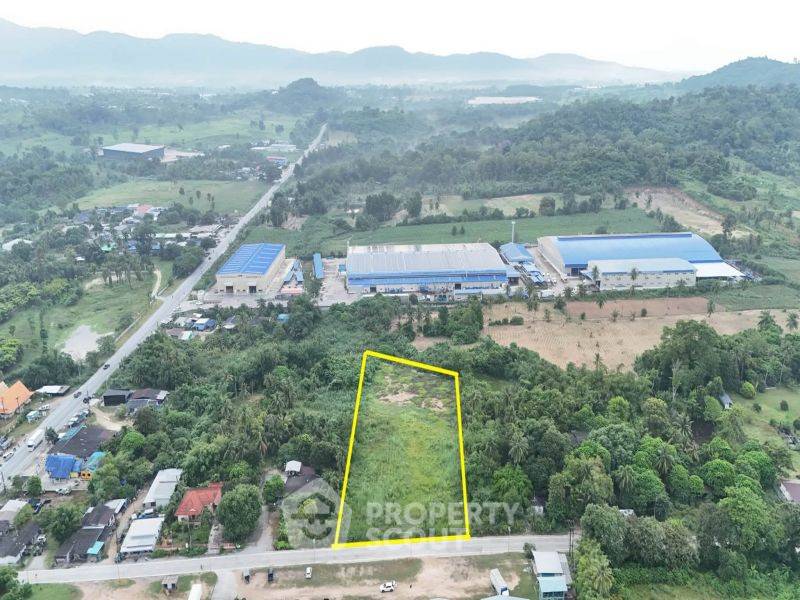 picture Land For Sale In Nong Kham, Si Racha, Chon Buri (ID 3415949) - 1/11