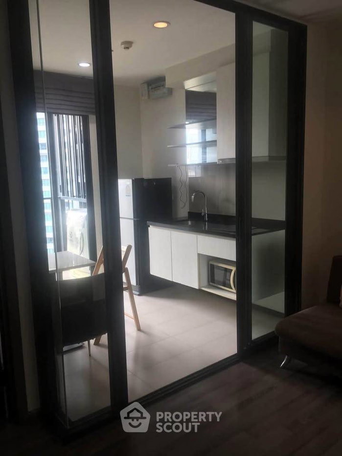 picture 1-BR At The Base Park East Sukhumvit 77 Near BTS On Nut (ID 3416928) - 4/11