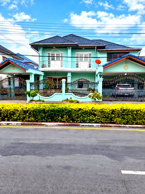 Houses for sale MRT Sai Ma : 2-story detached house for sale, 81 sq. wah, located in Maneerin Rattanathibet–Tha It Village.