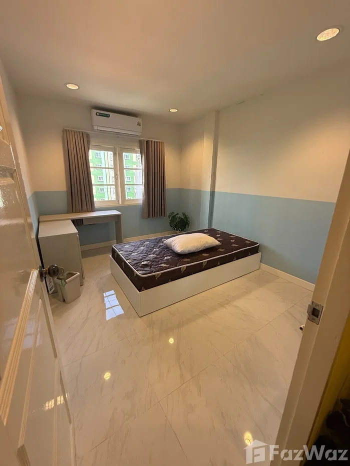 picture 5 Bedroom Townhouse for rent in Khlong Tan Nuea, Bangkok 6869883 - 4/8