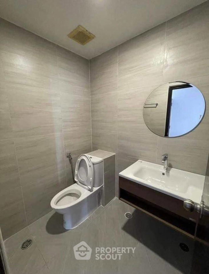 picture 37th-Floor 3-BR 230 Sqm Sathorn Gardens, MRT Silom (ID 3415005) - 17/17