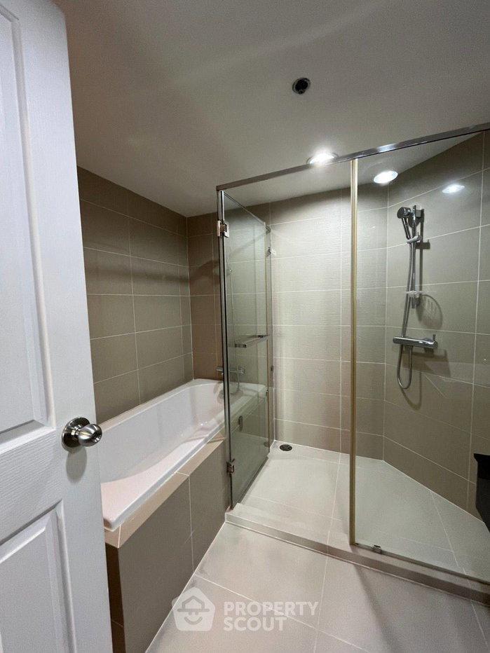 picture 25th-Floor 2-BR Condo At Belle Grand Rama 9 Near MRT Phra Ram 9 (ID 2430021) - 8/10