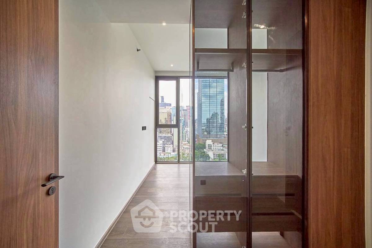 picture 2-BR Condo For Sale At ROMM CONVENT Near BTS Sala Daeng (ID 3417277) - 4/24