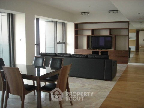 Great Value 3-BR 200 Sqm At The Met Sathorn Near BTS Chong Nonsi (ID 3415047)