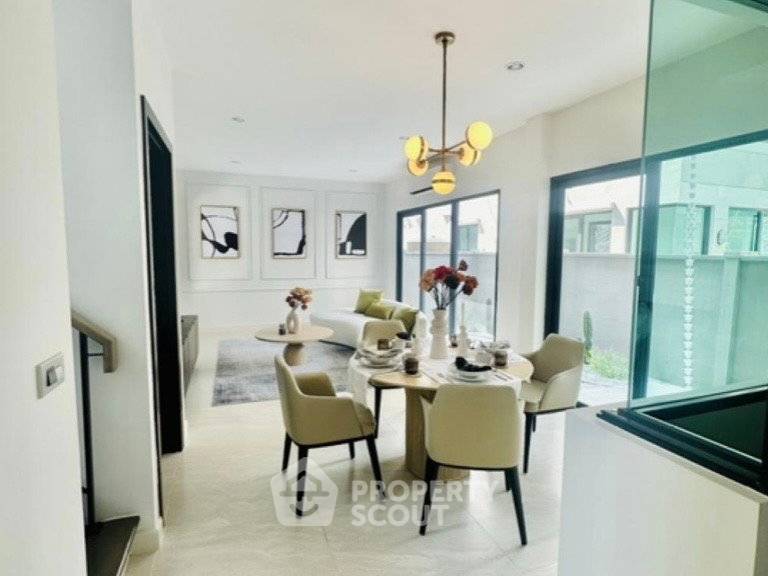 รูป บ้านเช่า 3 ห้องนอน ใน Baan Klang Muang Classe Sukhumvit 77 (ID 3413770) - รูปที่ 13/25