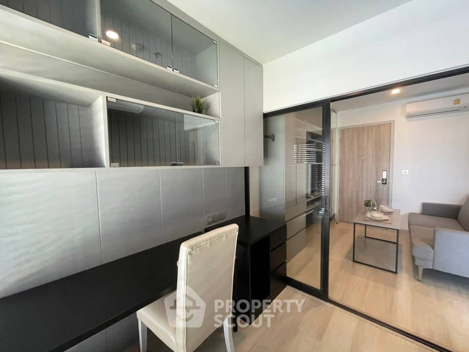 picture 23rd-Floor 1-BR Sathorn Bridge Tower Near BTS Krung Thon Buri (ID 3415015) - 15/16