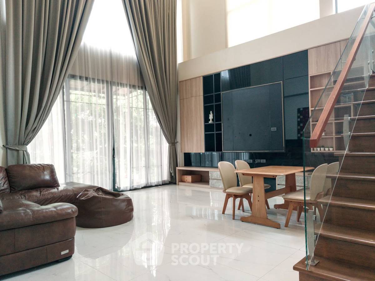 รูป บ้าน 3 ห้องนอน ขนาด 480 ตารางเมตร ในสุเทพ เชียงใหม่ (ID 3417796) - รูปที่ 2/16