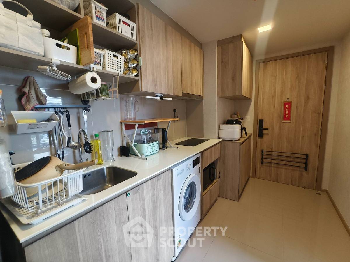 picture 2-BR Condo at The Base Urban Rama9 near MRT Phra Ram 9 (ID 3417246) - 8/13