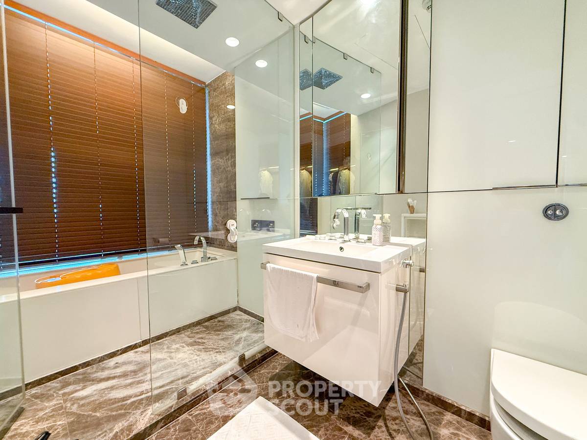 picture 27th-Floor 2-BR 157 Sqm 185 Rajadamri Near BTS Ratchadamri (ID 3417191) - 14/21