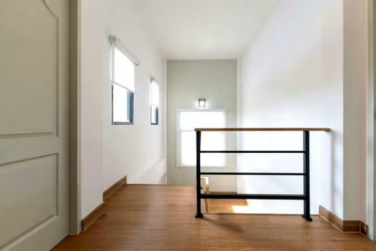 รูป ขายบ้านใหม่ ( บ้านตัวอย่าง ) 2 ชั้น
บ้านสวยพร้อมเฟอร์ แต่งครบ พร้อมอยู่ ขนาด 38 ตร.วา
- รูปที่ 11/13