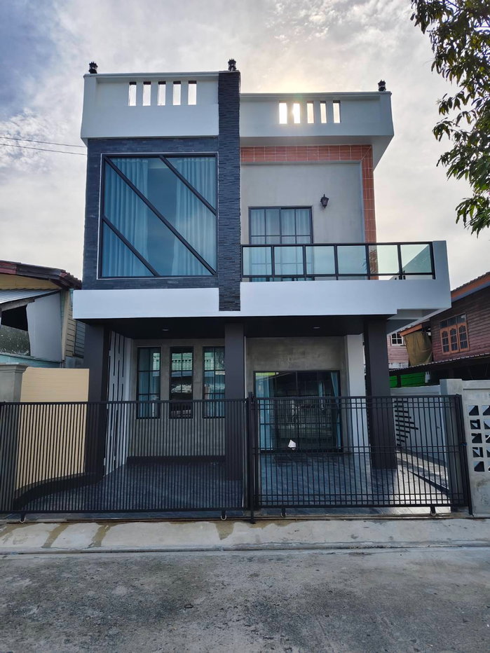 รูป เปิดจอง บ้านเดี่ยว ซอยประชาร่วมใจ 15 เขตคลองสามวา คู้ซ้าย ตกแต่งรีโนเวทใหม่ กว้าง เฟอร์นิเจอร์สวย พร้อมอยู่ - รูปที่ 2/38