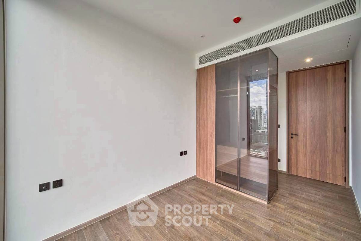 picture 2-BR Condo For Sale At ROMM CONVENT Near BTS Sala Daeng (ID 3417277) - 1/24