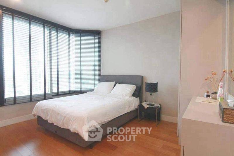 picture 3-BR Condo at Watermark Chaophraya near BTS Krung Thon Buri (ID 3417410) - 7/16