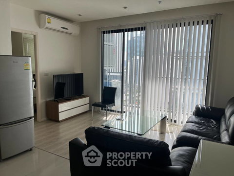 1-BR Condo at Quinn Condo Ratchada 17 near MRT Sutthisan (ID 3371664)