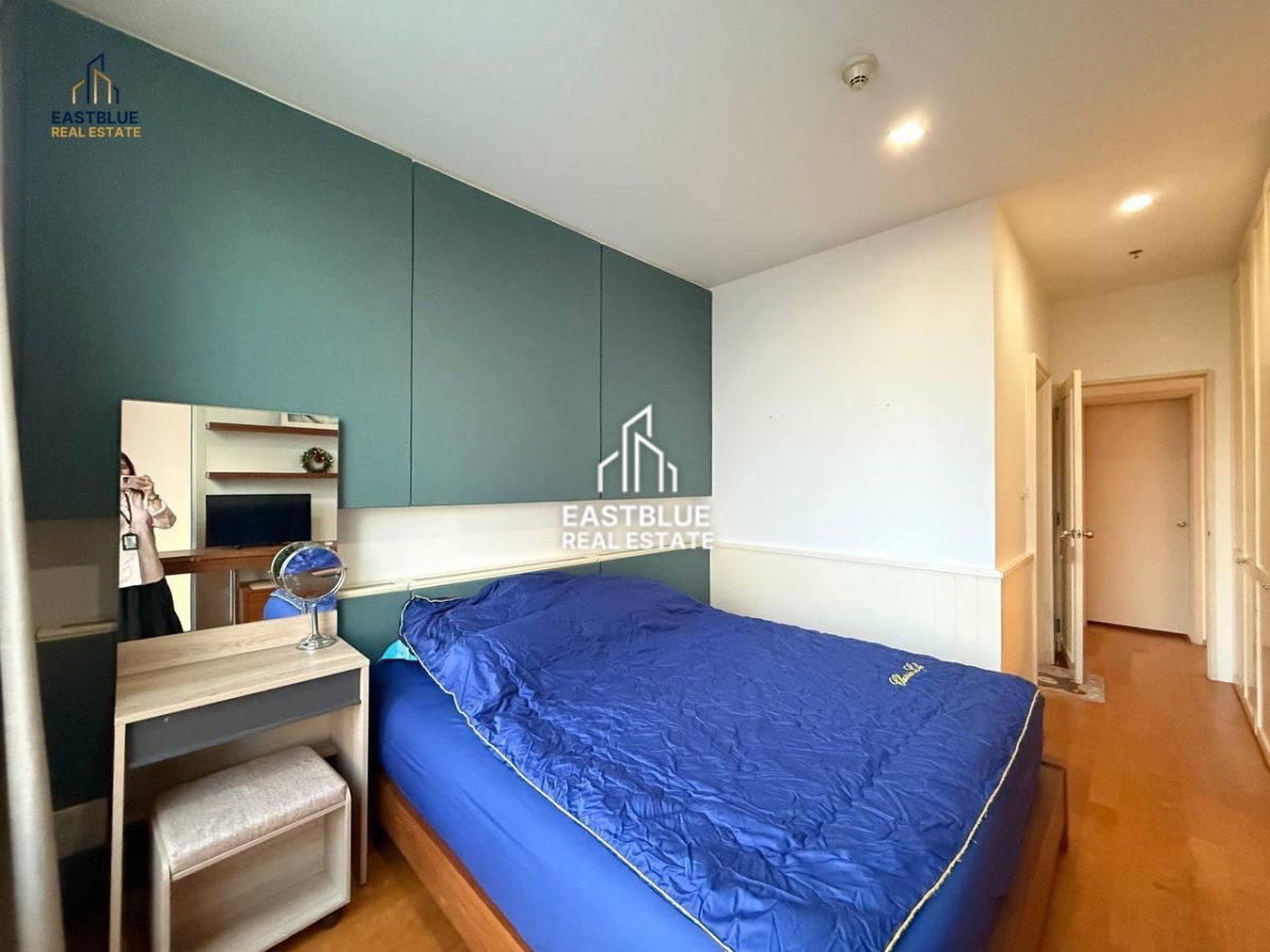 picture READY TO MOVE IN! Duplex Condo with Pool View - 8/14