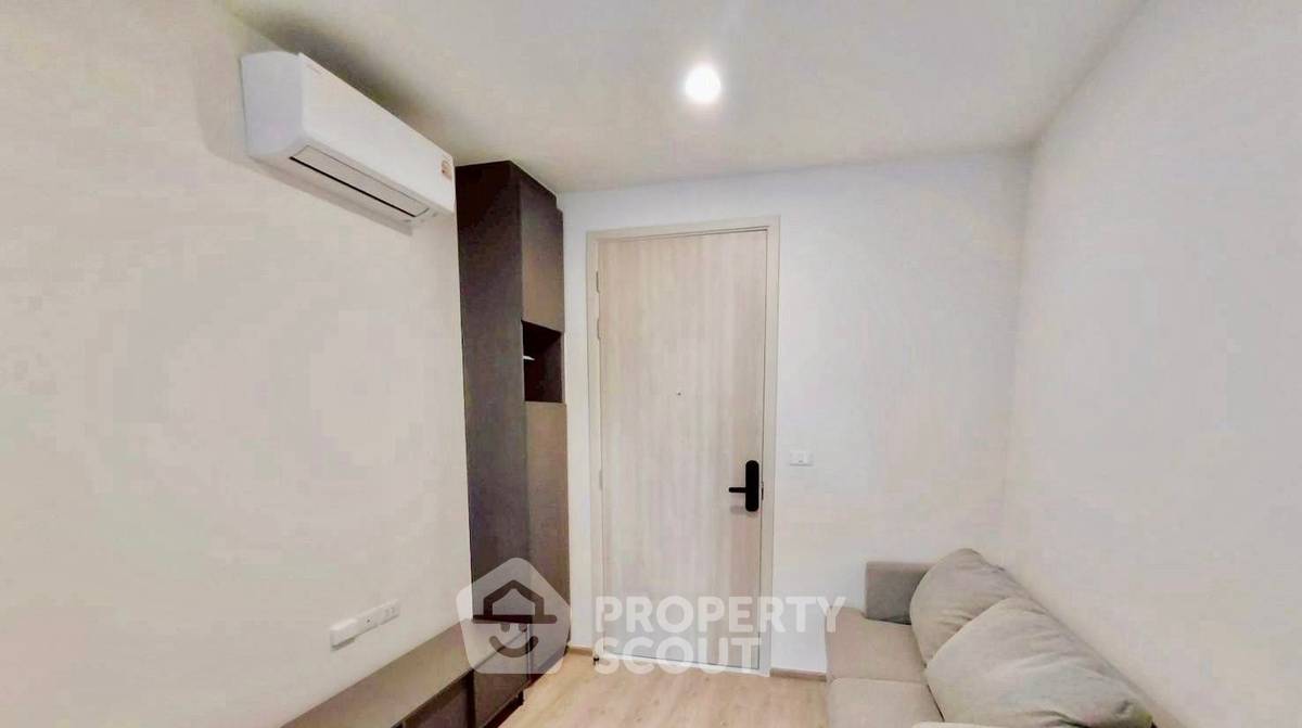 picture 1-BR Condo at Nue District R9 near MRT Phra Ram 9 (ID 3414526) - 1/8
